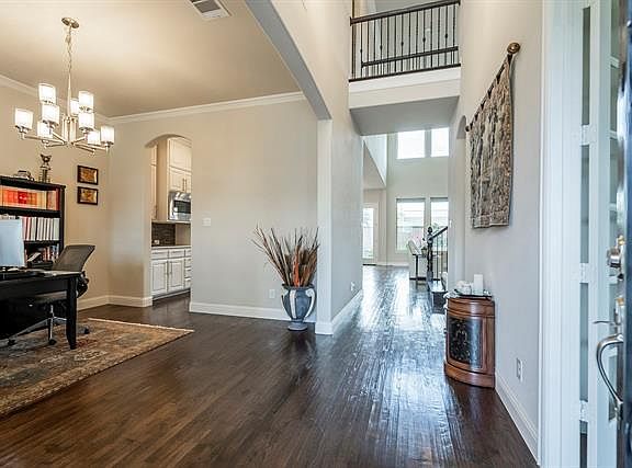 4th image of 4385 Florentine Ln
