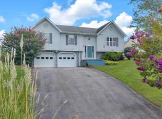 122 Chimney Top Ln, Jonesborough, TN 37659