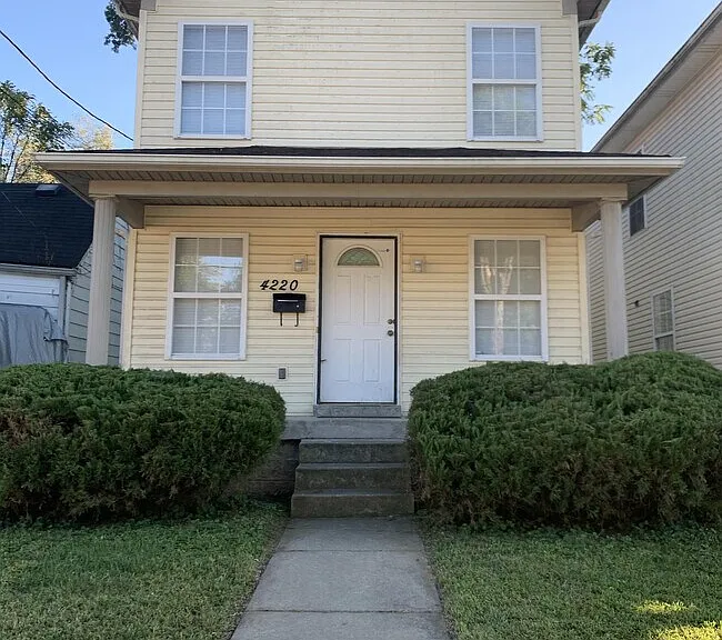 4220 Sunset Ave — Photo 1