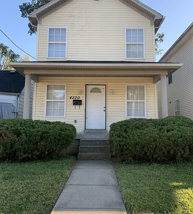 4220 Sunset Ave