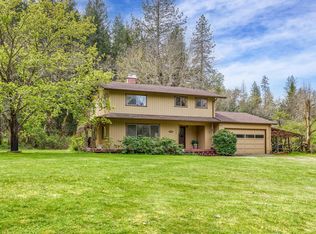 10930 E Evans Creek Rd, Rogue River, OR 97537