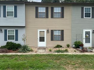 223 Tinkerview Dr, Cloverdale, VA 24077