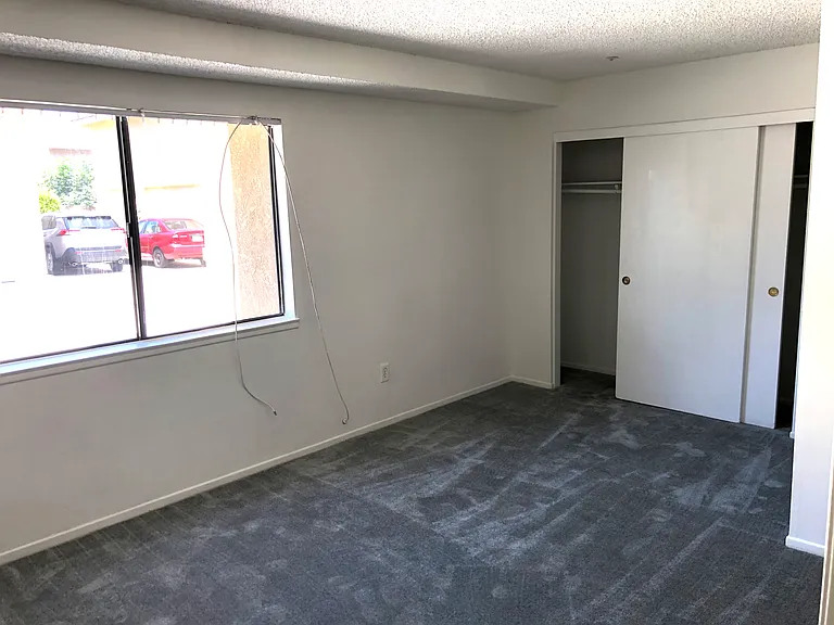 5831 Kingman Ave — Photo 13