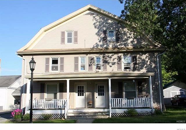 1st image of 130 Maple Ave #4