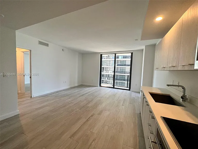 55 SW 9th St #2702 — Photo 6