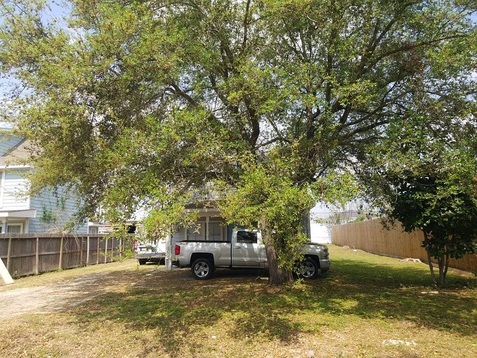 2nd image of 5426 Lotus St