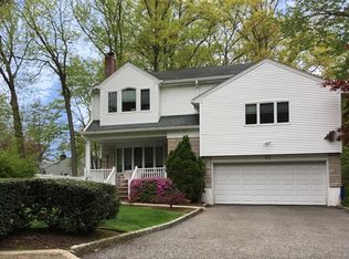 83 Jewett Ct, Tenafly, NJ 07670