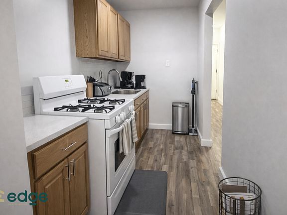 3rd image of 11 Gunther Pl APT 1R