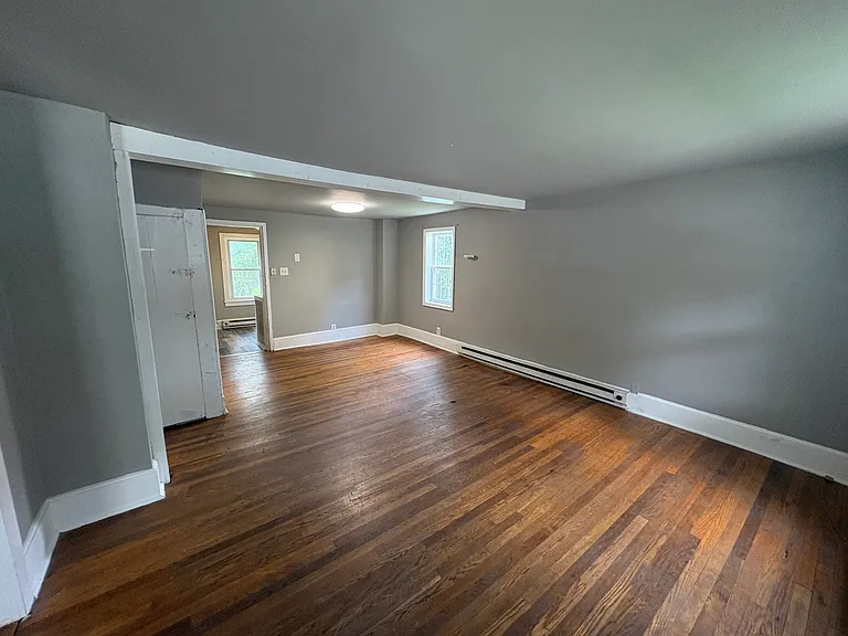 132 Main St — Photo 4