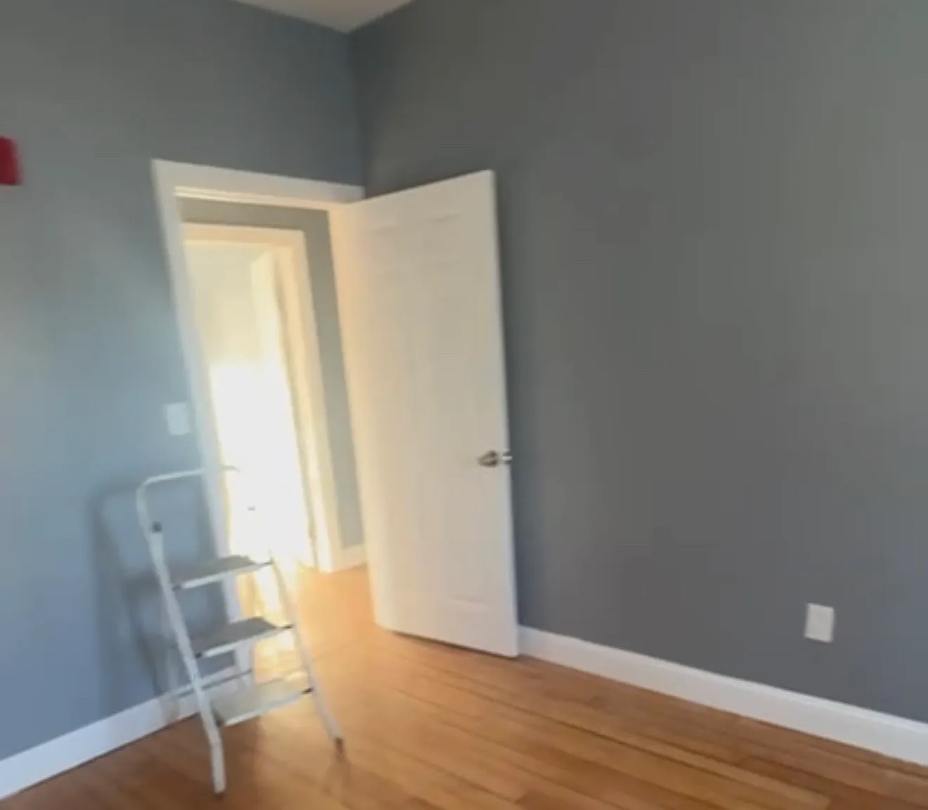 3 bed, 1300 sqft, $2,850 — Photo 4