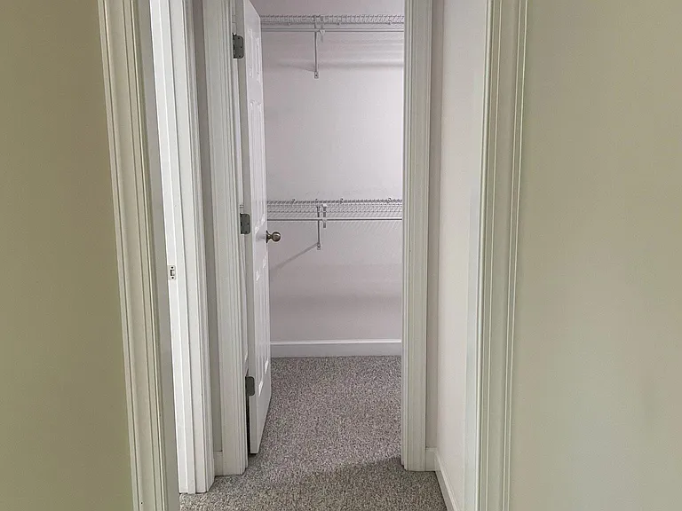 1720 Clay Dr — Photo 25