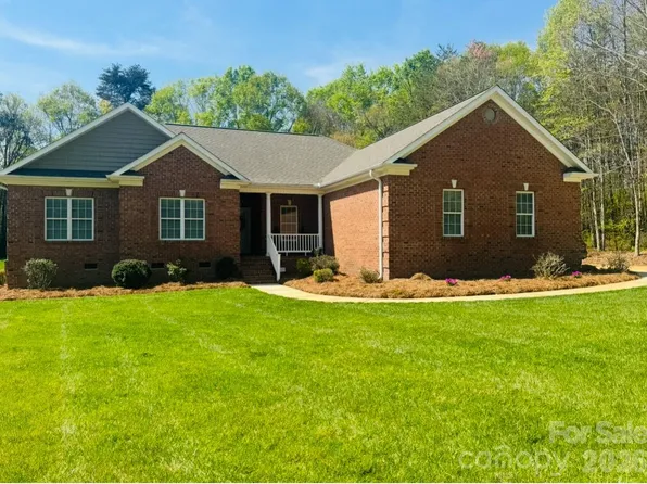 1266 Oak Grove Ln, Salisbury, NC 28146