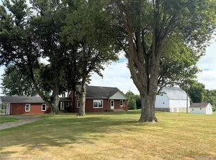 365 Peck Rd, Peck, MI 48466