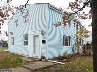 5627 8th St S, Arlington, VA 22204