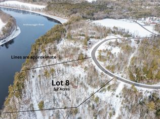 9 Commons Drive, Lewiston, ME 04240