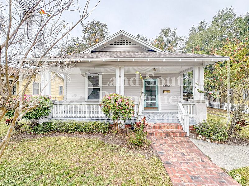 1st image of 916 Vistabula St