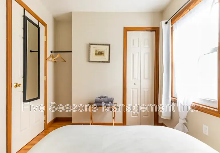 358-360 N Winooski Ave #3 — Photo 8