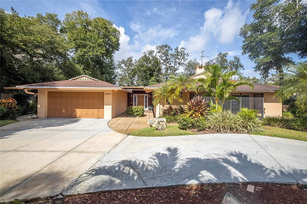 1247 Monticello Blvd N, Saint Petersburg, FL 33703 Zillow