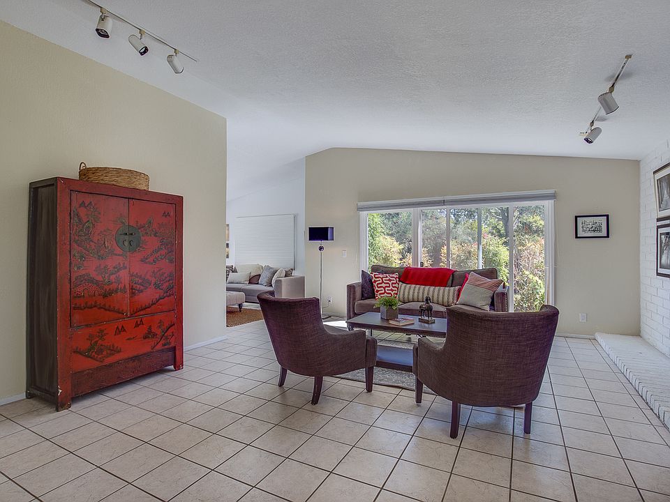 1st image of 1331 Tiana Pl