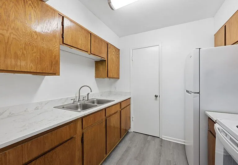 1410 S Elizabeth Ave #105 — Photo 16