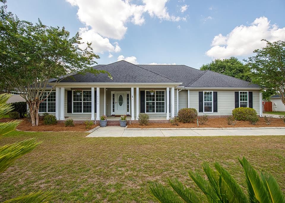 1st image of 4030 Conway Cir