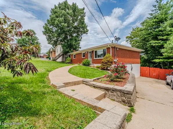 5905 Whispering Hills Blvd, Louisville, KY 40219
