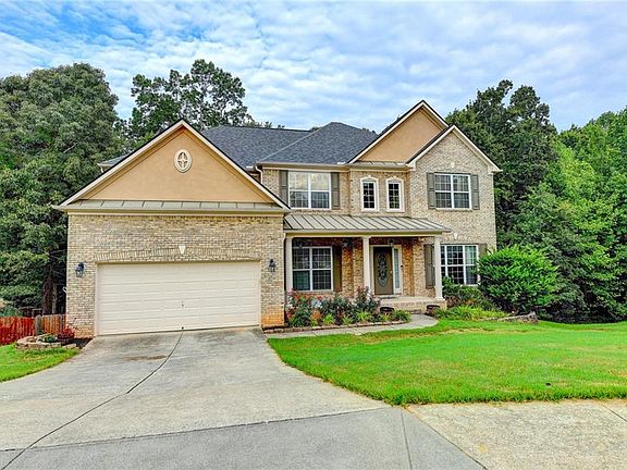 2nd image of 580 Heritage Oaks Ct