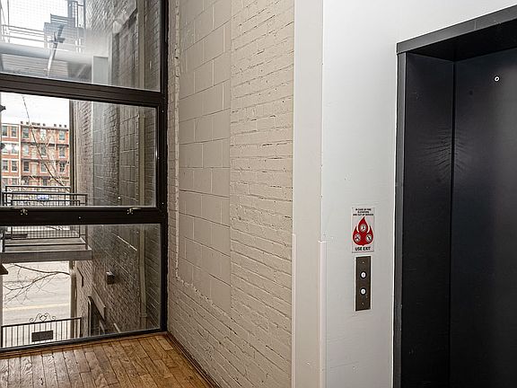 5th image of 1214 Vine St Unit 1
