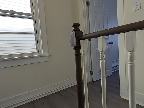 3rd image of 551 Swallow St #1