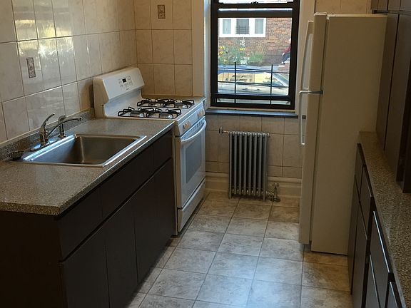 4th image of 6104 43rd Ave