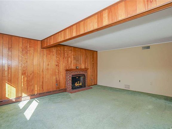 4th image of 221 Mount Vernon Ave