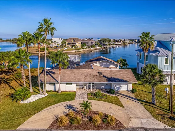 3409 Gulf Winds Cir, Hernando Beach, FL 34607