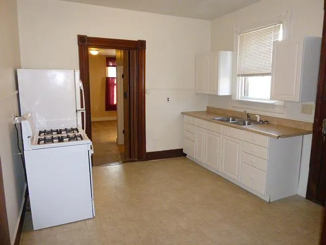 909 Franklin St #2 — Photo 10