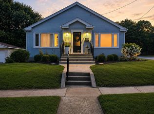 1501 Victoria Ave, Rockford, IL 61102