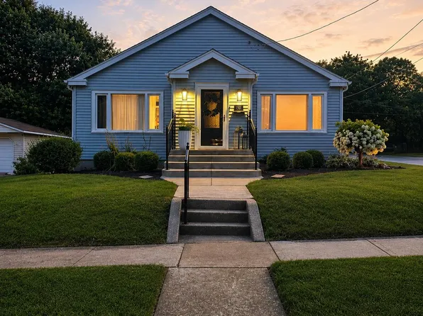 1501 Victoria Ave, Rockford, IL 61102