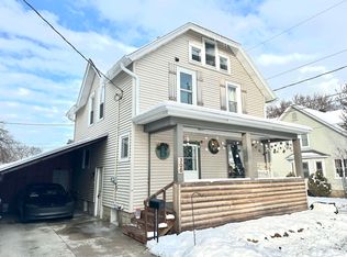 306 N Hubbard St, Horicon, WI 53032