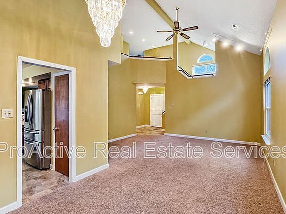 5th image of 3240 Barberry Ln