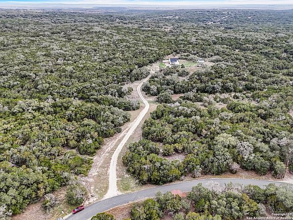 3rd image of 589 County Road 266
