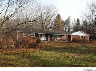 7162 Gillis Rd, Victor, NY 14564