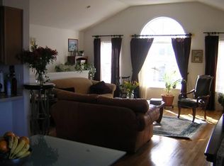 128 Randolph Ave #2, Jersey City, NJ 07305