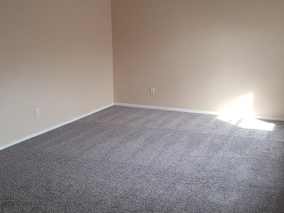 1st image of 2702 Los Amigos Dr APT 28