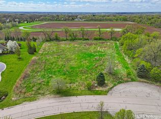 2647 Sanctuary Ln, Spring Grove, IL 60081