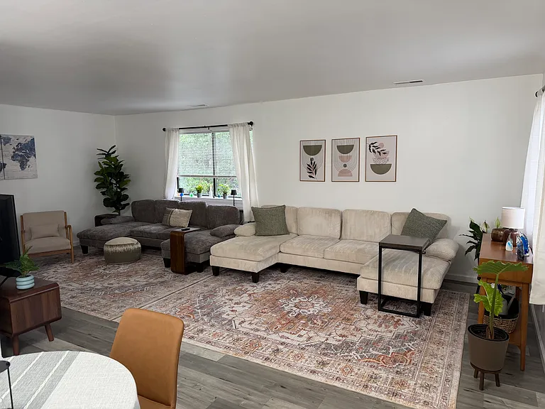 1515 Monterry Pl — Photo 11