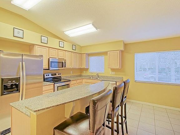 3rd image of 10402 Lucaya Dr