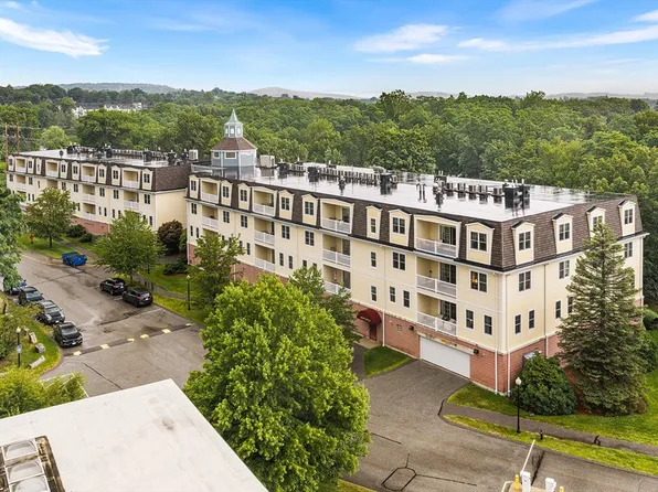 2 Arden Mills Way Unit 2305, Fitchburg, MA 01420