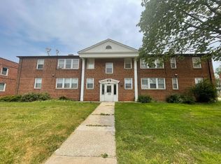 2027 Warrensville Center Rd #4, Cleveland, OH 44121