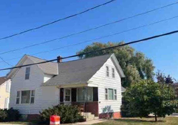 1st image of 117 N 10th St