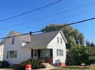 117 N 10th St, Oostburg, WI 53070