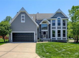 8113 W 142nd St, Overland Park, KS 66223