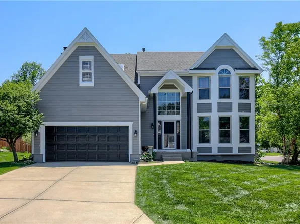 8113 W 142nd St, Overland Park, KS 66223